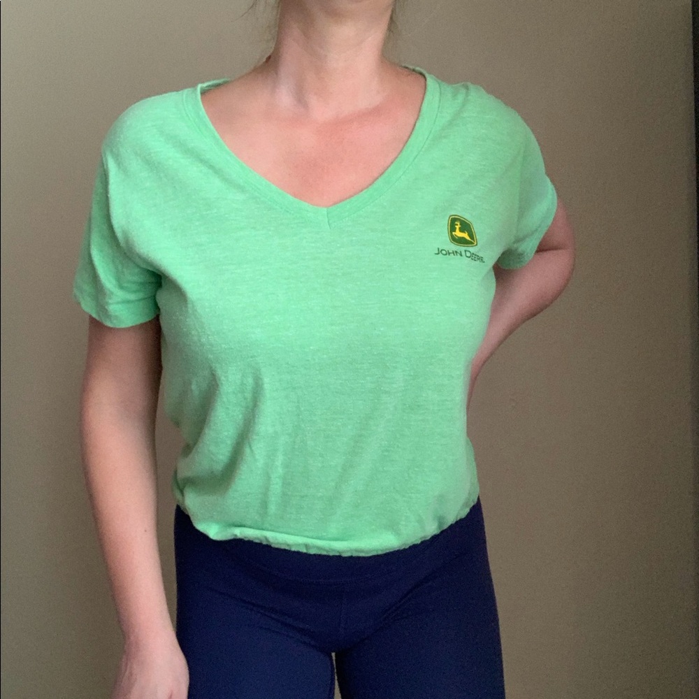 VINTAGE John Deer Tee V-neck with Cinched waist